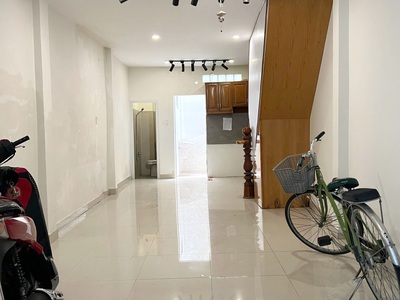 Nhà 2 tầng nở hậu xe ba gác tới cửa hẻm 125 nguyễn thị tần p. chánh hưng. giá 4.68 tỷ tl 2