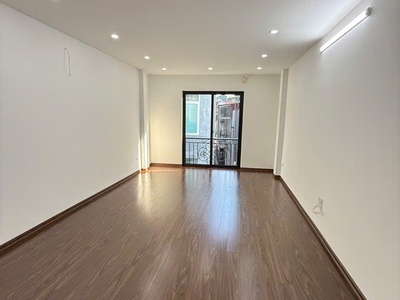 Nhà phố lò đúc- phân khúc hiếm - 1 nhà ra phố- ngõ nông 2