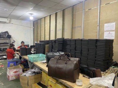 Túi sách, balo nhập ở đâu uy tín 1