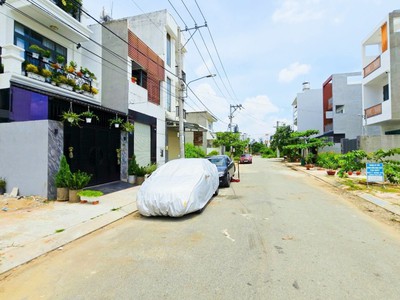 Bán đất thổ cư đường long thuận, phường long phước, tp hcm, dt 59m2, 4 x14.7m, shr, 3.35 tỷ. 4