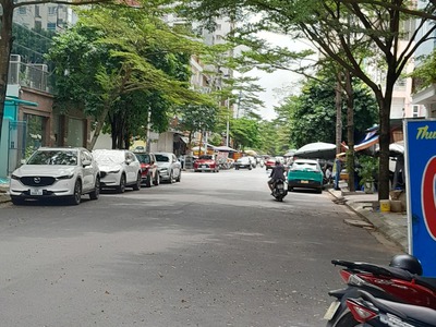  bán nhà liền kề kđt văn khê   83m    giá hơn 19 tỷ  có tl   0