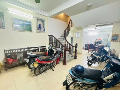 Hiếm   phố hồ tùng mậu, nhà dân xây chắc chắn, ô tô gần   5 tầng, 45m2, nhỉnh 200 triệu 0