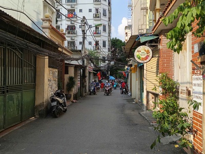 Hiếm   phố hồ tùng mậu, nhà dân xây chắc chắn, ô tô gần   5 tầng, 45m2, nhỉnh 200 triệu 1