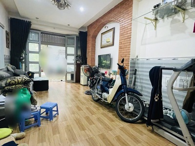 Nhà 2 mt hxh khu bàu cát 1 dt 40m2 giá chỉ 6 tỷ còn tl 1