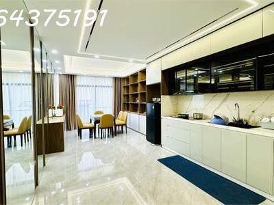 Hiếm bán nhà việt hưng - 6  tầng - thang máy - gara ô tô - lô góc -  hướng nam - sát công viên 3