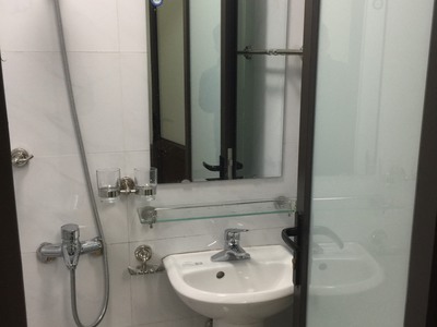 Cho thuê căn hộ khép kín tầng 2, 3 nhà 3 tầng 3