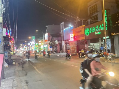 Bán nhà mặt tiền 4,9x28m giá 12,5 tỷ đường nguyễn ảnh thủ 1