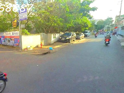 Bán tòa nhà 3mt 5 tầng q tân bình, đang kinh doanh phòng khám, gần cmt8 3