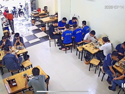 Sang nhượng quán cơm văn phòng tại sài đồng, long biên, hà nội 1
