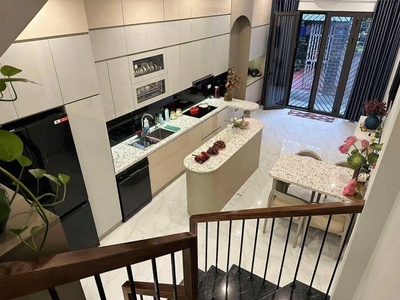 Nhà phố trạm - long biên - dân xây   full nội thất - ô tô đỗ cửa 2