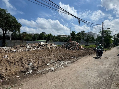 Bán đất mặt phố cổ linh - kinh doanh - đối diện aeon long biên 0