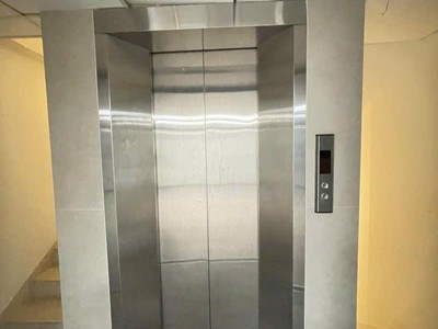  nhà mặt tiền kinh doanh siêu đỉnh - 6 tầng - ngang 5m - có thang máy - đang kinh doanh văn phòng 3