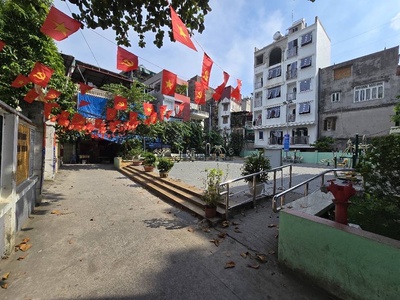 Hoàng hoa thám 45m,4 ngủ giá 8,1 tỷ,full nội thất,ngõ thông,nở hậu đẹp 4