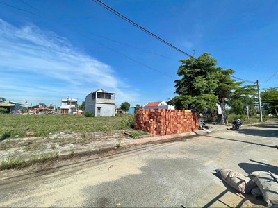Bán lô đất sát chợ Điện Ngọc 1