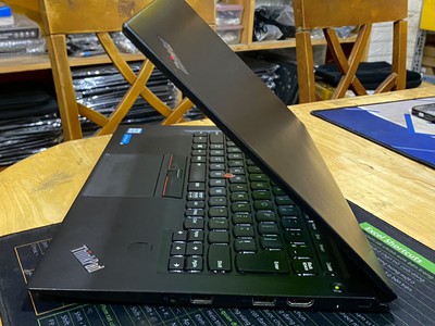 Laptop Lenovo Thinkpad X1 Carbon Gen 5 Core i7-6500U Ram 8GB SSD 256GB VGA ON Màn 14 Full HD Máy Đẹp 3