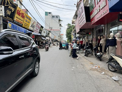 Chính chủ cần bán 80m2 đất mặt đường chợ Quần Áo - Ninh Hiệp. Ngay đoạn đầu nối ra Đặng Phúc Thông 6