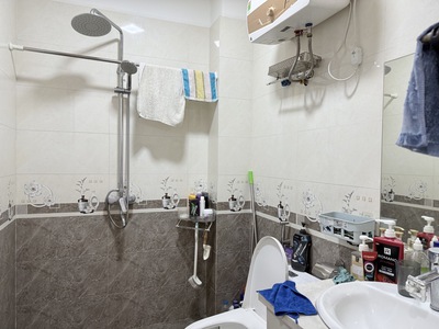 Giá Tốt. Bán Nhà Cổ Linh, Long Biên 43m2, 6T chỉ 8,45 tỷ  ô tô VF3 đỗ cửa 1