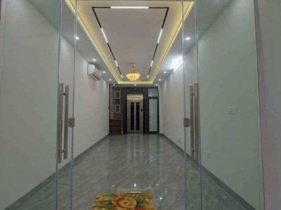 Bán nhà vĩnh hưng, hoàng mai 45m, lô góc 3 thoáng, ô tô tải đỗ cửa, thang máy nhập khẩu êm ru, gần 0