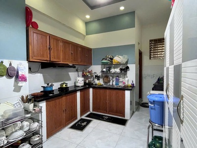 Nhà 2 tầng nở hậu hẻm 184 âu dương lân p. chánh hưng. giá 5,18 tỷ tl 3