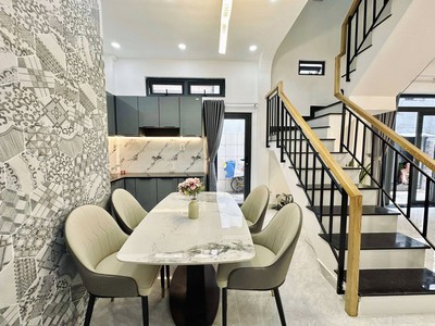 Nhà xuân phương 35m2x5t,ngõ thông, ô tô 4 chỗ đi qua,sát foresa,6.35 tỷ 2