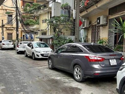 Siêu hiếm bán nhà ngọc thụy, long biên, phân lô quân đội chỉ hơn 9 tỷ - 45m , 5 tầng, gara, ô tô 0
