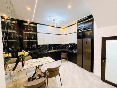 Siêu hiếm bán nhà ngọc thụy, long biên, phân lô quân đội chỉ hơn 9 tỷ - 45m , 5 tầng, gara, ô tô 3