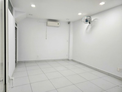 Bán nhà mặt tiền đường đình phong phú, phường tăng nhơn phú . dt 91m2, 3 tầng, 3pn, sổ hồng. giá 2