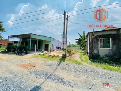 Bán lô đất đẹp 139m2, góc 2 mặt tiền đường 8m thông chỉ 1,7 tỷ 1