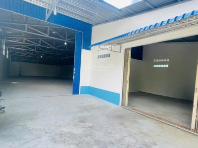 Cho thuê nhà kho 600M2 và 1000M2 trên QL1A, giá siêu rẻ 0