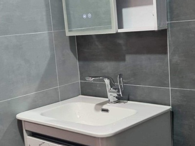 Nhà tôi cho thuê nhà mới, lô góc ,vỉa hè, 94m2- 4t, chùa láng 31 tr 2