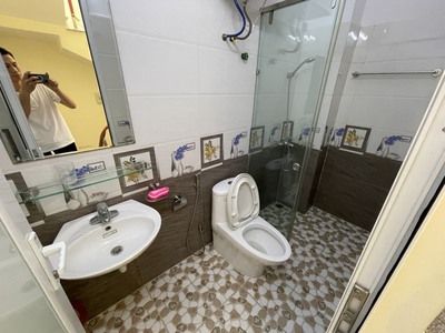 Cho thuê nhà phố Văn Cao vị trí đẹp, 5 p.ngủ  55m2 . 1