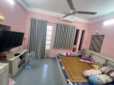 Nhà 2 mặt tiền trước sau- nguyễn tất thành và đoàn văn bơ- thông ra xóm chiếu qua q1 chỉ 3 phút vài 4