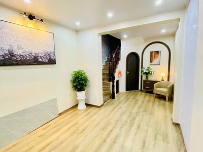 Vũ hữu lê văn lương - 33m2 - nhà dân xây chắc chắn - long lanh - khu vực ngã tư đèn xanh đỏ khuất 2