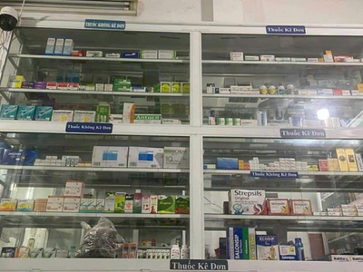 Do không tuyển được nhân viên mình cần sang lại nhà thuốc gần chợ lạc quang. q12 2