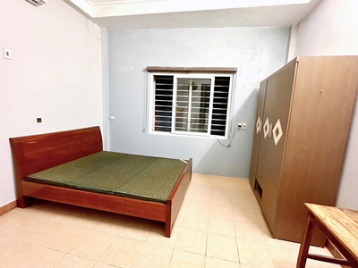 Cho thuê nhà 3 tầng - đầy đủ tiện nghi tại đội cấn, ba đình, hà nội 3