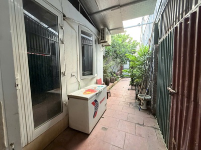 Bán nhà 55m2 cấp 4 đường nước phần lan ở ngay giá rẻ bèo ô tô con đỗ cửa 2