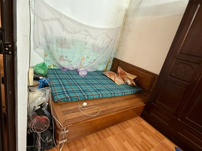 Bán nhà 55m2 cấp 4 đường nước phần lan ở ngay giá rẻ bèo ô tô con đỗ cửa 3
