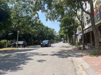 Bán lô đất mặt phố Hồng Châu, view công viên, ph Lê Thanh Nghị, TP HD, 70m2, mt 4.5m 1