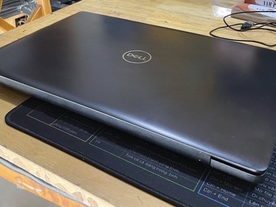 Laptop Dell Inspiron 5570 Core i5-8250U Ram 8GB SSD 240GB VGA ON Màn 15.6 Inch Full HD Máy Đẹp 1