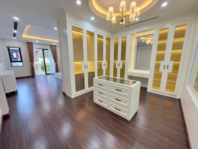 Bán Nhà Khu Phân Lô 918 Phúc Đồng, Long Biên, 92m2, MT5m, 8 Tầng, Gara ô tô, Thang Máy 5