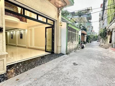 Bán Nhà Khu Phân Lô 918 Phúc Đồng, Long Biên, 92m2, MT5m, 8 Tầng, Gara ô tô, Thang Máy 0
