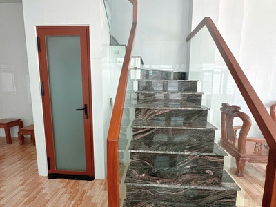 Cho thuê nhà 1 trệt 2 lầu khu đô thị Hưng Phú,đầy đủ nội thất 4