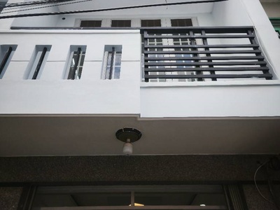 Bán nhà 3 tầng, 32m , hẻm xe hơi, gần hương lộ 2, lê văn quới, ngã tư bốn xã, chỉ hơn 3 tỷ 0