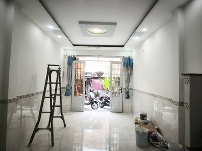 Bán nhà 3 tầng, 32m , hẻm xe hơi, gần hương lộ 2, lê văn quới, ngã tư bốn xã, chỉ hơn 3 tỷ 1