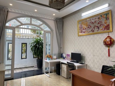 Nhà đẹp shr vuông 2 tầng hxh né 118m2   thạnh xuân 40 quận 12 ss 1