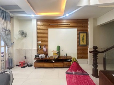 Giảm 150tr  nhà shr 2 tầng hxh 64m2, vuông   lê văn thọ gò vấp s 2