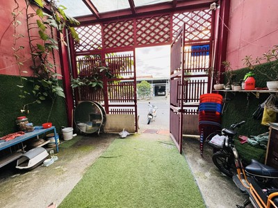 Bán nhà 4 tầng   mặt tiền kinh doanh ngay kính nổi dĩ an 1   5x20m   8 phòng ngủ   giá nhỉnh 5 tỷ  1