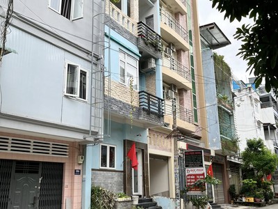 Bán nhà hai mặt tiền trước sau đường hà huy giáp , gân bên xe ngã tư ga - kinh doanh đa ngành nghề 0