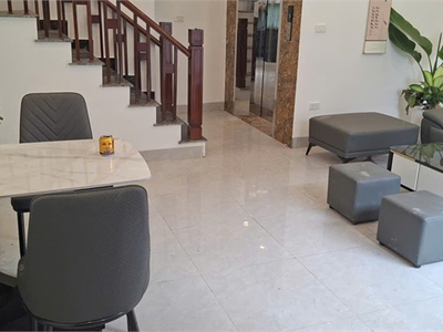 Bán nhà thạch bàn long biên   46m    6 tầng thang máy   lô góc 2 thoáng   gần ô tô   7,8 tỷ 0