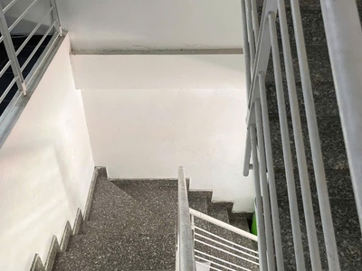 Gấp bán nhà ngay chợ bình thành hẻm 6m xe hơi ngủ nhà 64m2-3 tầng 4 tỷ 650 2